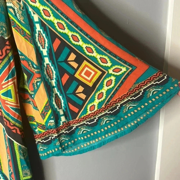 Flying Tomato Dress Bohemian Print with bell sleeves size small - Picture 4 of 5